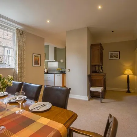 St Helen's House With Minster Views * York