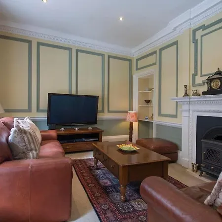St Helen's House With Minster Views *