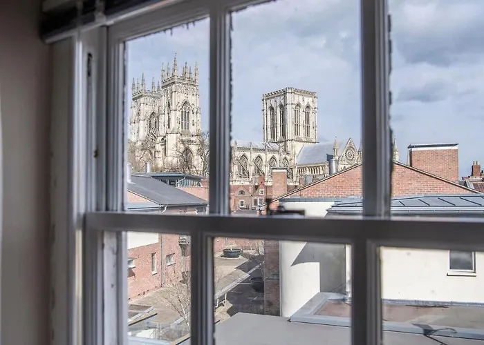 St Helen's House With Minster Views Holiday home York