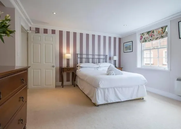 St Helen's House With Minster Views Holiday home *