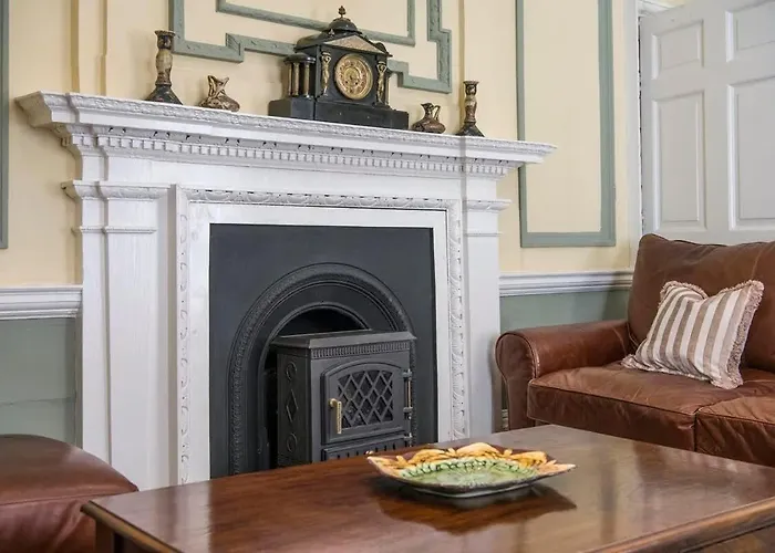 St Helen's House With Minster Views *