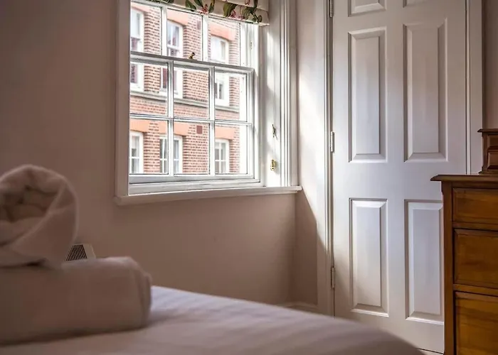 St Helen's House With Minster Views *