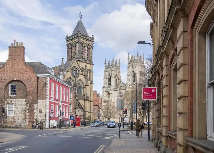St Helen's House With Minster Views Holiday home York