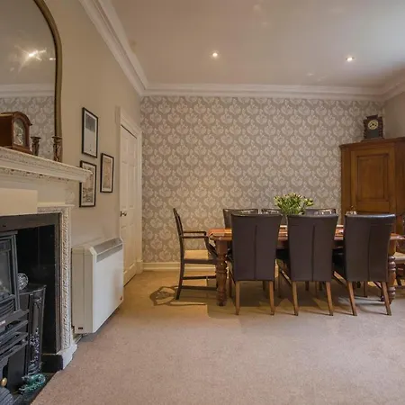 St Helen's House With Minster Views *