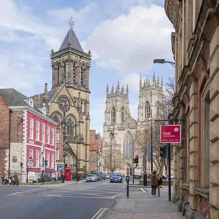 St Helen's House With Minster Views *