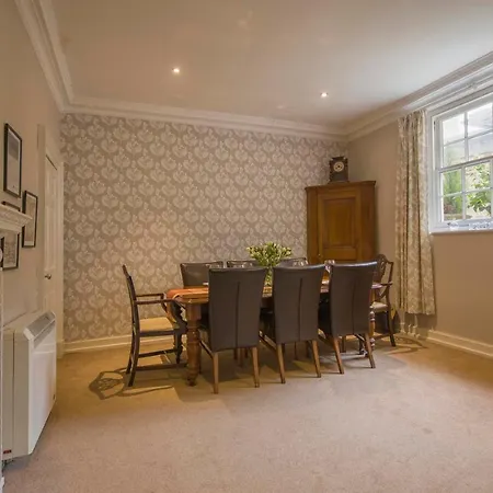 St Helen's House With Minster Views *